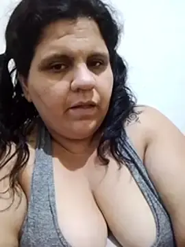 Majuzinha2026  live sex cam