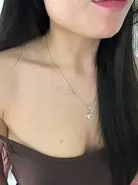 Lilyy_babyy  live sex cam