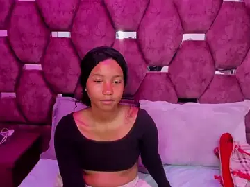 Lunaa_Brunettee  live sex cam