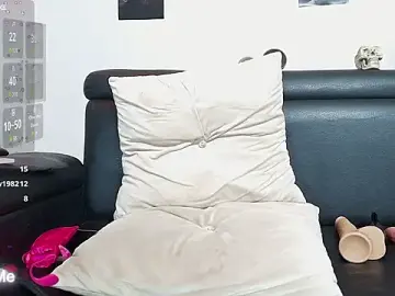 Naia69  live sex cam