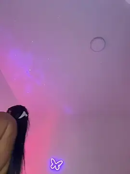 AlisonHoot69  live sex cam