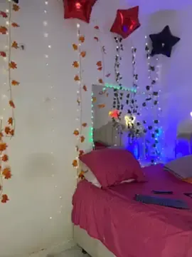 AlisonHoot69  live sex cam
