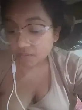 Moro99cha  live sex cam