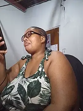 YELLOW_BONE  live sex cam