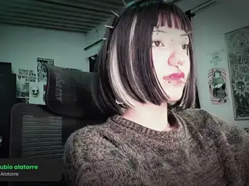 Roxy_toxic  live sex cam