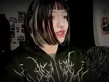 Roxy_toxic  live sex cam