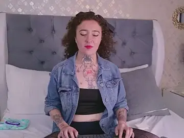 DaphneVelvett  live sex cam