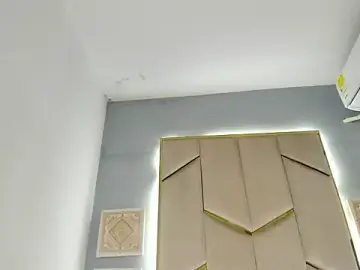 KarinaaCoxx  live sex cam