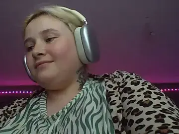 Light_Luna  live sex cam