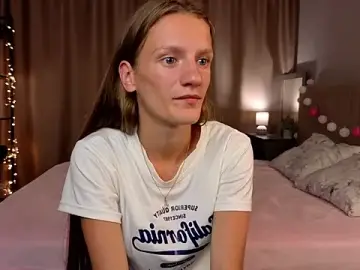 MattieBogenschutz  live sex cam