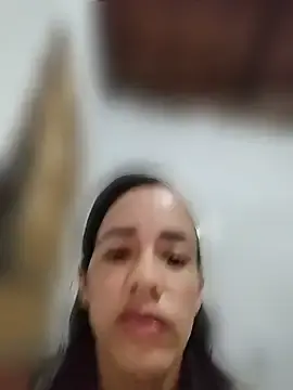 Melanie437  live sex cam