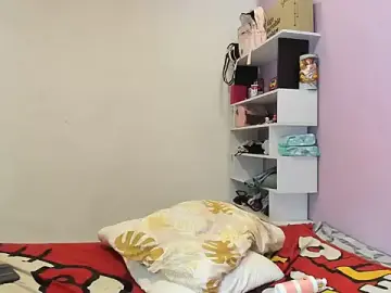 Teenssweet18  live sex cam