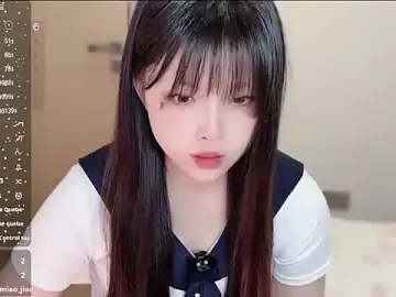 Yomi-lucyk  live sex cam