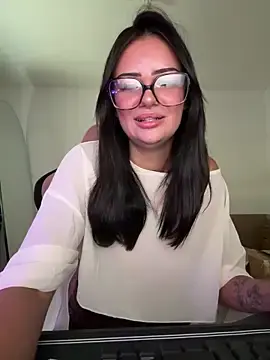 Lunaa2007  live sex cam