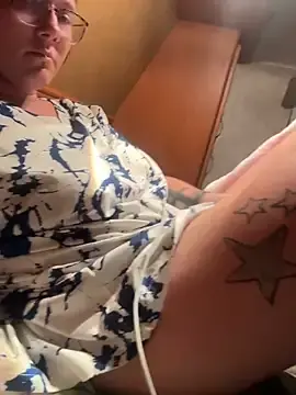 Misskalicakes  live sex cam