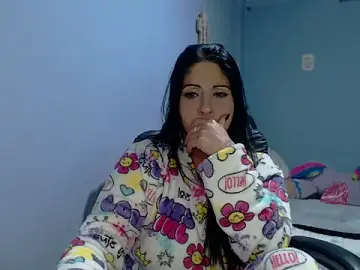 Sahtlove1  live sex cam