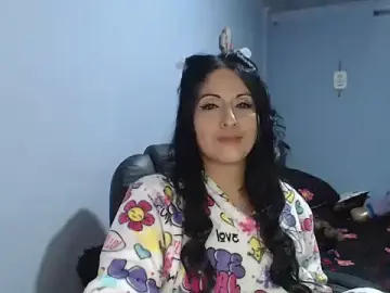 Sahtlove1  live sex cam