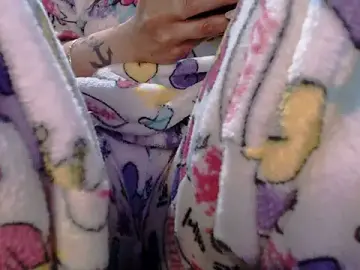 Sahtlove1  live sex cam