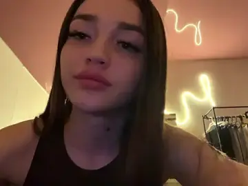 CarrMoans  live sex cam
