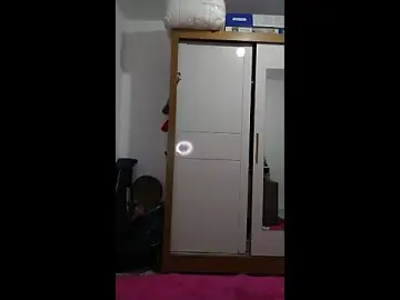 LyahKbr  live sex cam