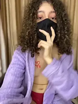 Ravennaxzx  live sex cam