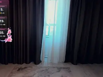 ZanaBreland  live sex cam