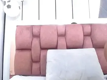 Arianna_pearl  live sex cam