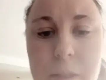 Princessa99  live sex cam