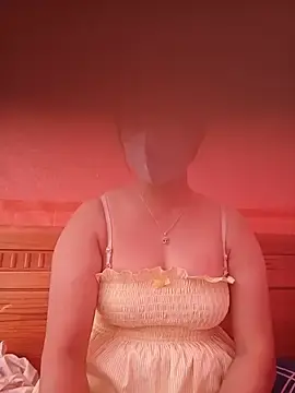 Tinesse  live sex cam