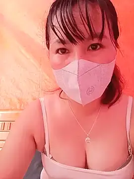 Tinesse  live sex cam
