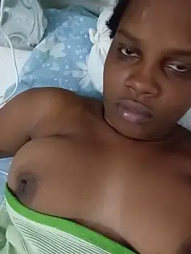 Momspretty  live sex cam