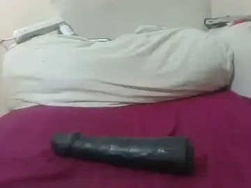 Sexyhot002  live sex cam