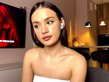 Ari_vee  live sex cam