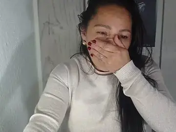 JULIANAWET69  live sex cam