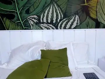 Skarlet_Kiss  live sex cam