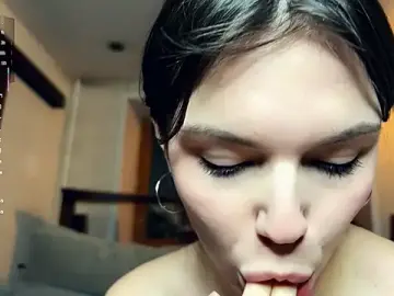 StacieGregoreski  live sex cam