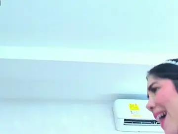 ThyaraJhons  live sex cam
