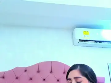 ThyaraJhons  live sex cam