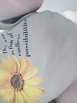 Lamasrica20  live sex cam