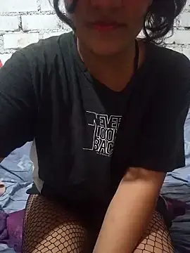 Sivi22  live sex cam