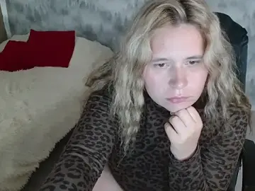 AdelinaLawson  live sex cam