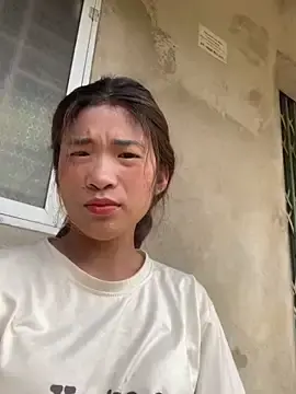Mina-pusy  live sex cam