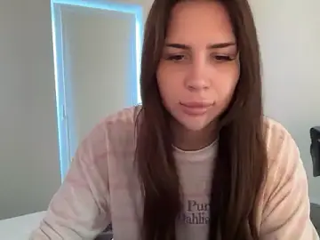 SuraMune  live sex cam