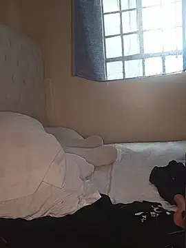 Freakydancer2026  live sex cam