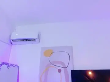Littleebonny  live sex cam