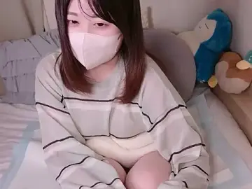 Mi__san  live sex cam
