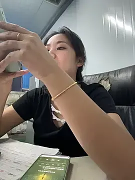 Qing-520  live sex cam