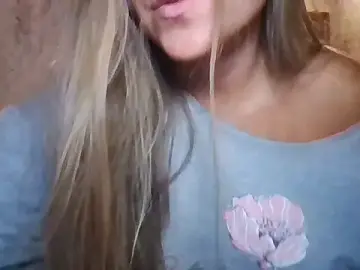 Evasapples  live sex cam