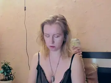 I_AM_MILF  live sex cam