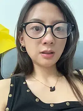 ReiningAffaire  live sex cam